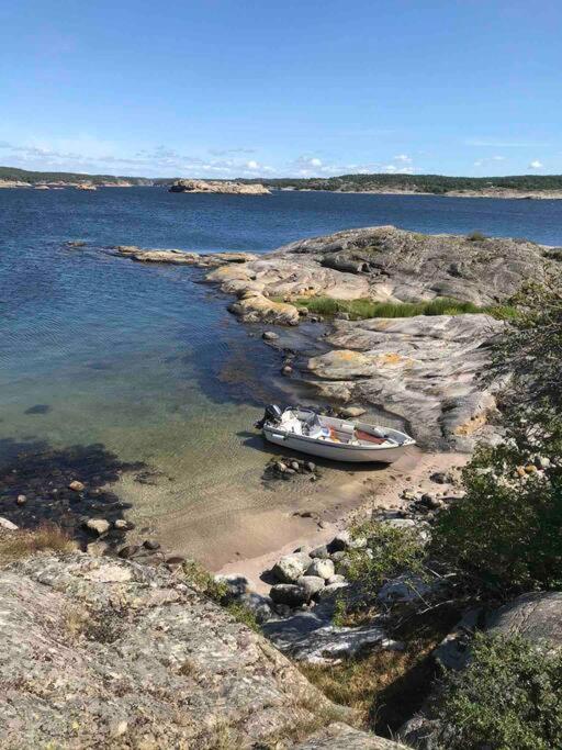 Ny Laegenhet Pa Markplan Med Havsutsikt Strömstad Kültér fotó