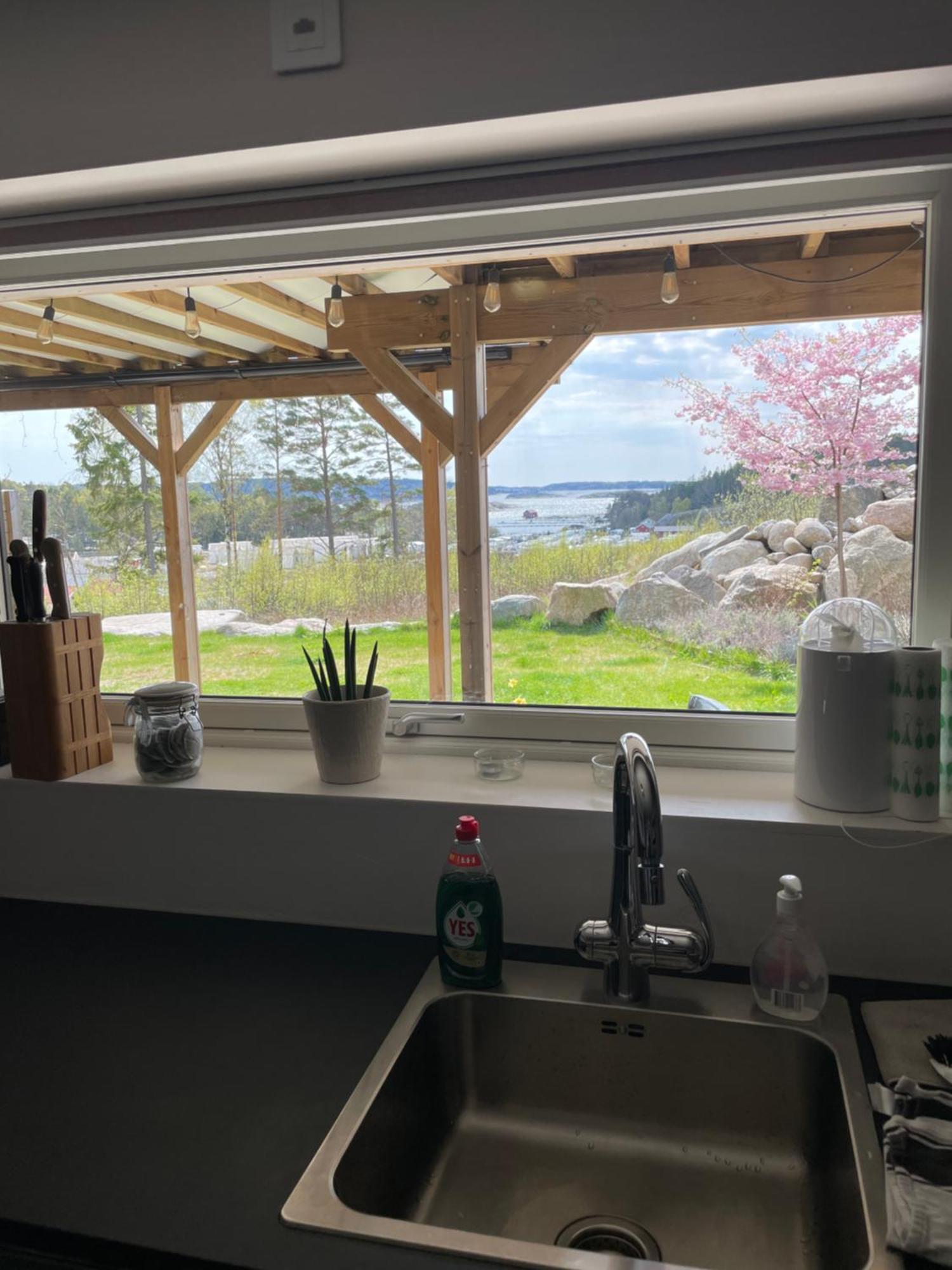 Ny Laegenhet Pa Markplan Med Havsutsikt Strömstad Kültér fotó